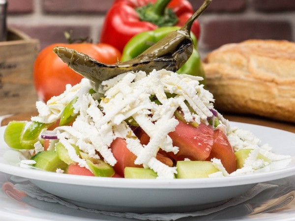 Родната Овчарска салата е петата най-вкусна в света