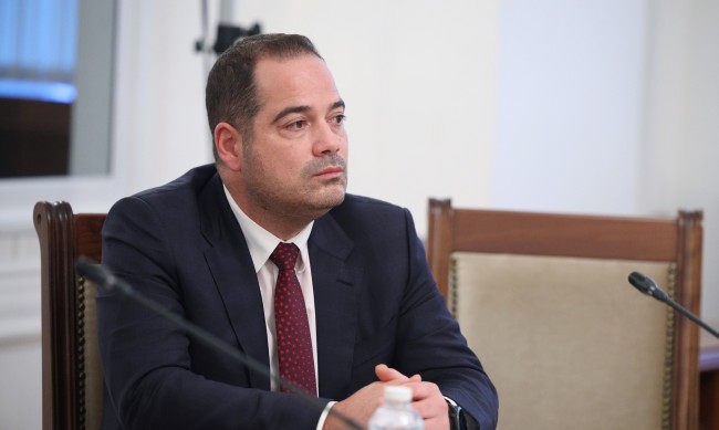 Три сигнала за нарушаване на изборния процес са постъпили в МВР