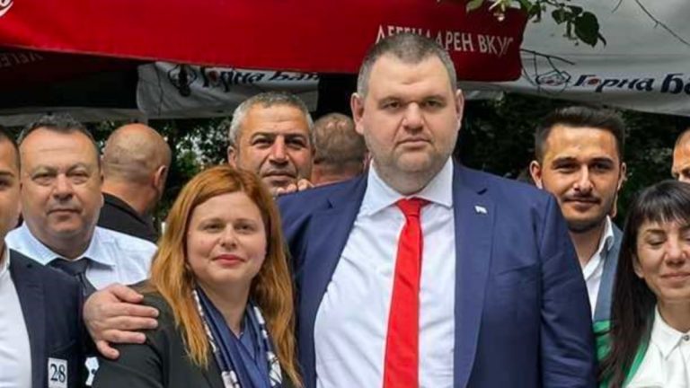 ДПС изключи своя зам.-председателка от групата в парламента. Има ли „чистка“ в партията
