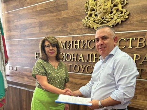 Отпускат близо 6 милиона лева за физкултурни салони на две гимназии и водоснабдяването на с. Градско