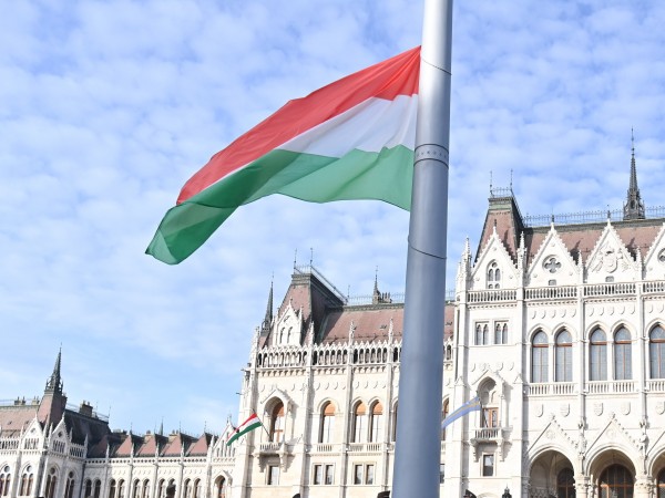 Съдът на ЕС глоби Унгария с €200 млн. за политиките за убежище