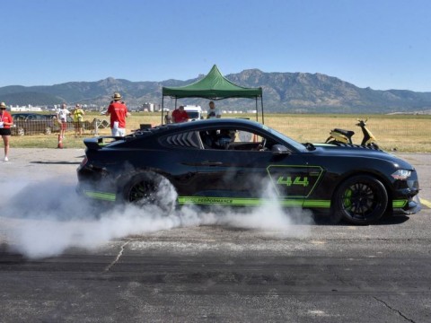 American Muscle Cars Fest за поредна година посрещна в Сливен любители и собственици на американски возила