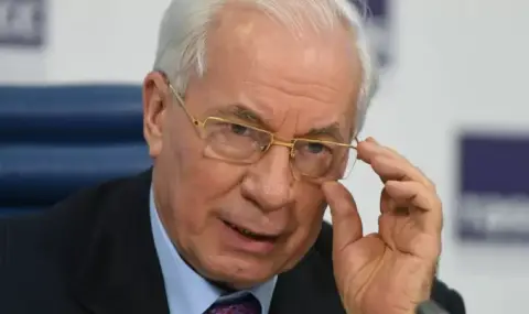 Бившият премиер на Украйна Азаров: Страната е разпродадена, не остана почти нищо. За какво се бият нашите войници?!