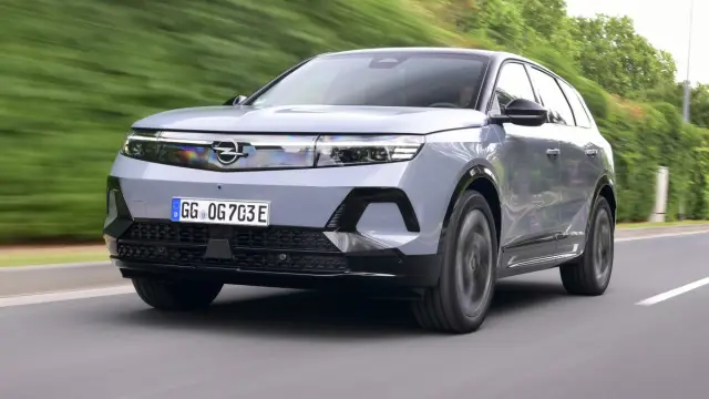 Най-големият Opel получи версия с 4х4 и 325 к.с.