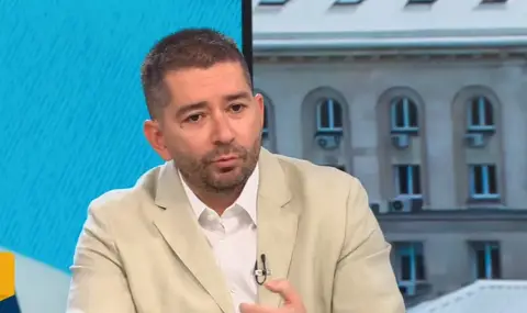 Слави Василев: Това, което крепи правителството, е липсата на алтернатива