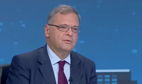 Юлиан Попов: Една моя стара препоръка: Плувайте!