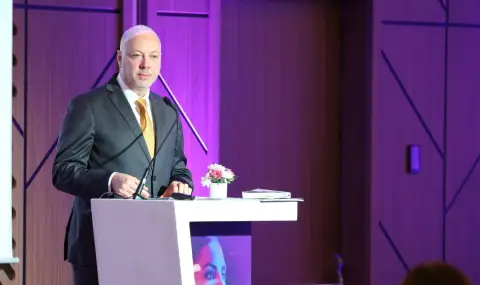 Желязков: Жените не променят света с революции, а чрез постоянство