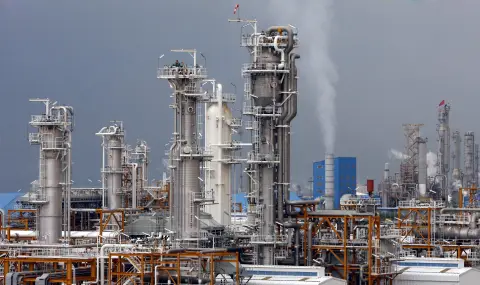 Иран засили атаките си срещу петролни и газови обекти в Персийския залив, Израел атакува най-голямото находище в света