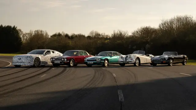 Jaguar сравни новия си GT с най-обичаните модели на марката