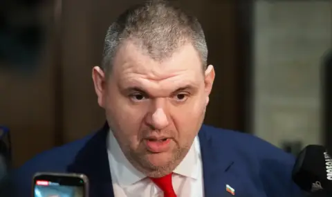 Пеевски: Служебното правителство незабавно да приеме 5% увеличение на заплатите за работещите в “Български пощи”