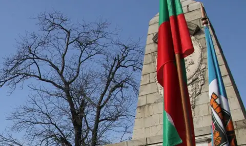 Празнично шествие за 3 март във Враца