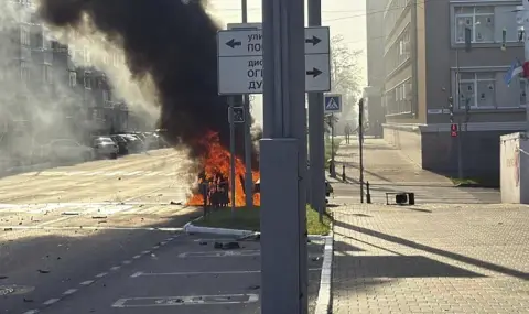ВСУ атакува Русия с над двеста дрона, цивилен загина в кола край Белгород. Нови руски атаки срещу Одеса
