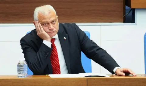 Емил Дечев за МВР: Стари ченгета използват мръсни номера