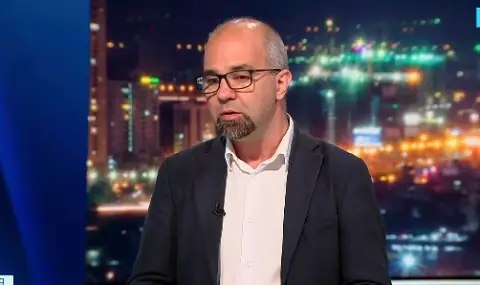 Първан Симеонов: Радев се припознава като новия център