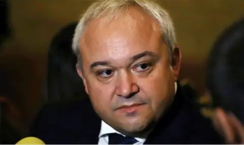ден на разтърсванията: от политически скандали в кърджали до трагедия в слънчев бряг