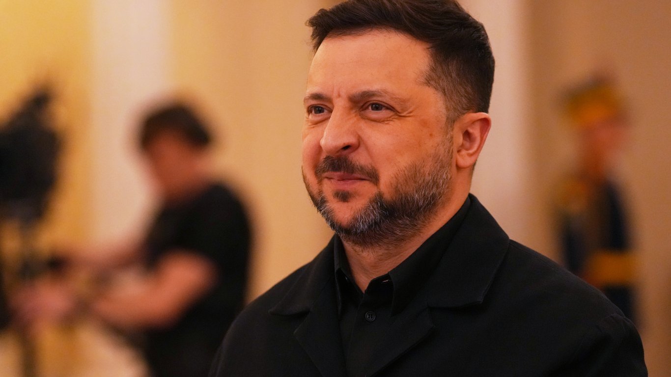 украйна в очакване на нов удар: зеленски призова европа за спешна защита