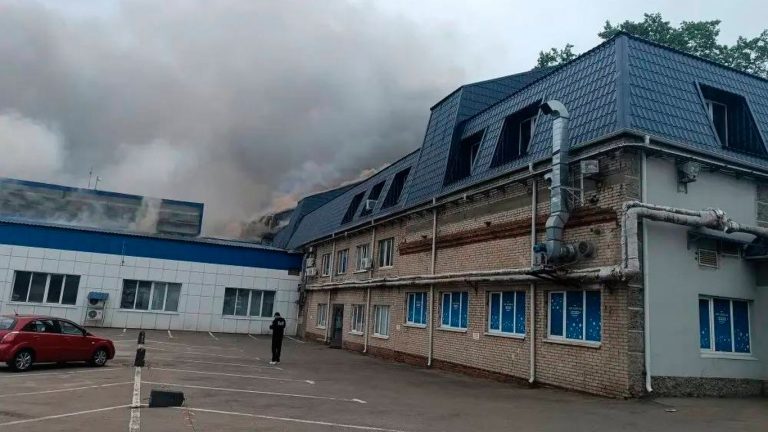15 пропуснати срока: Зеленски се шегува с руските обещания за Донбас