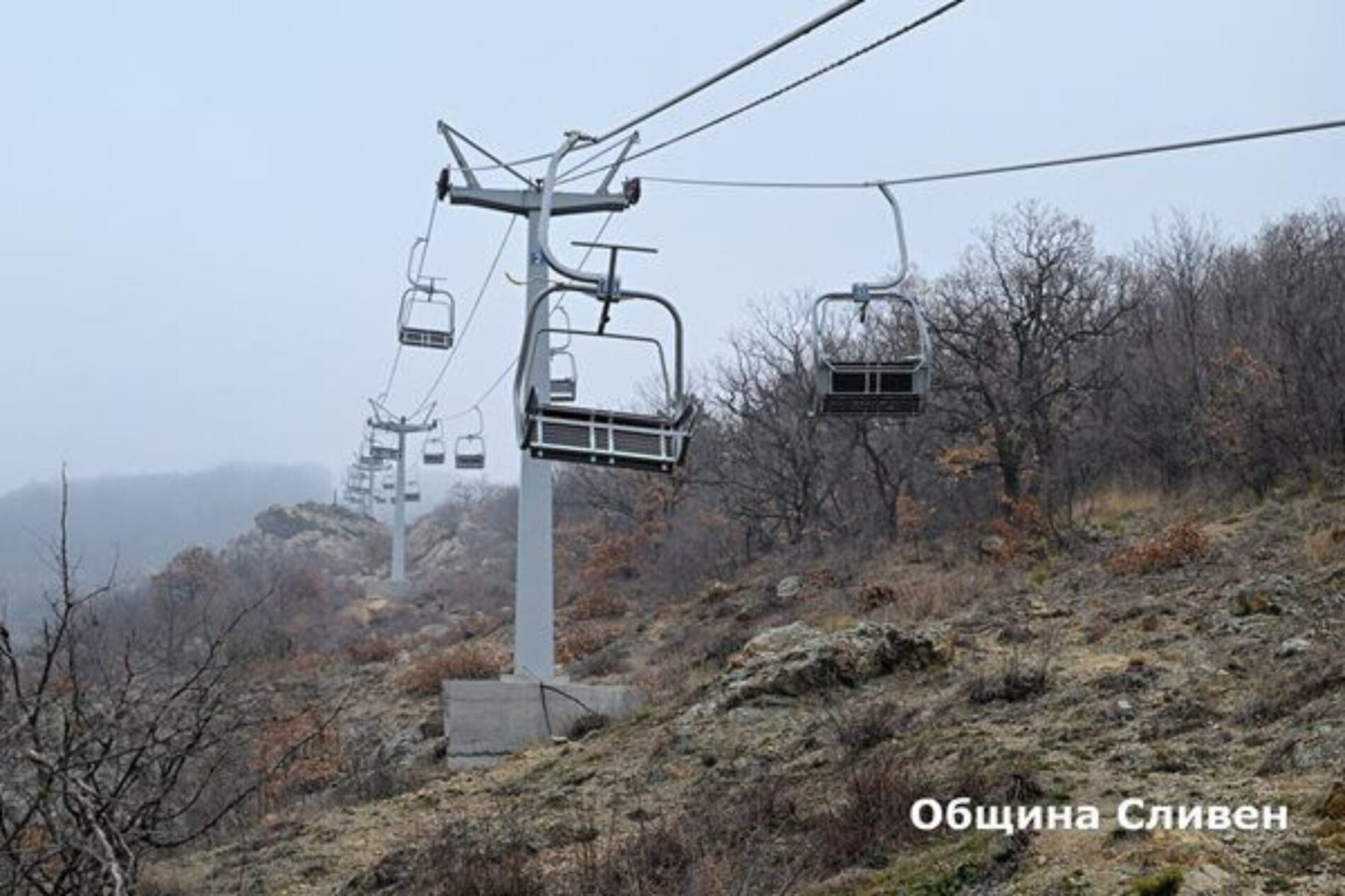 въжената линия до карандила подновява своята работа