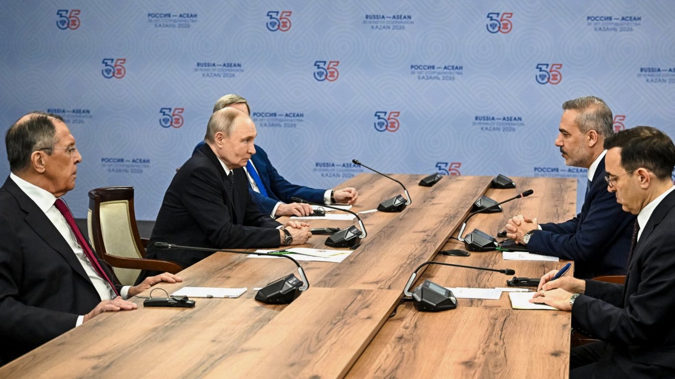 дипломатически ход от анкара: турция търси „безопасен коридор“ в черно море