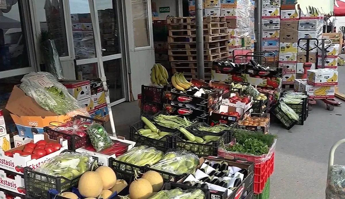 доматите водят голямото поевтиняване: как се промени пазарът на едро?
