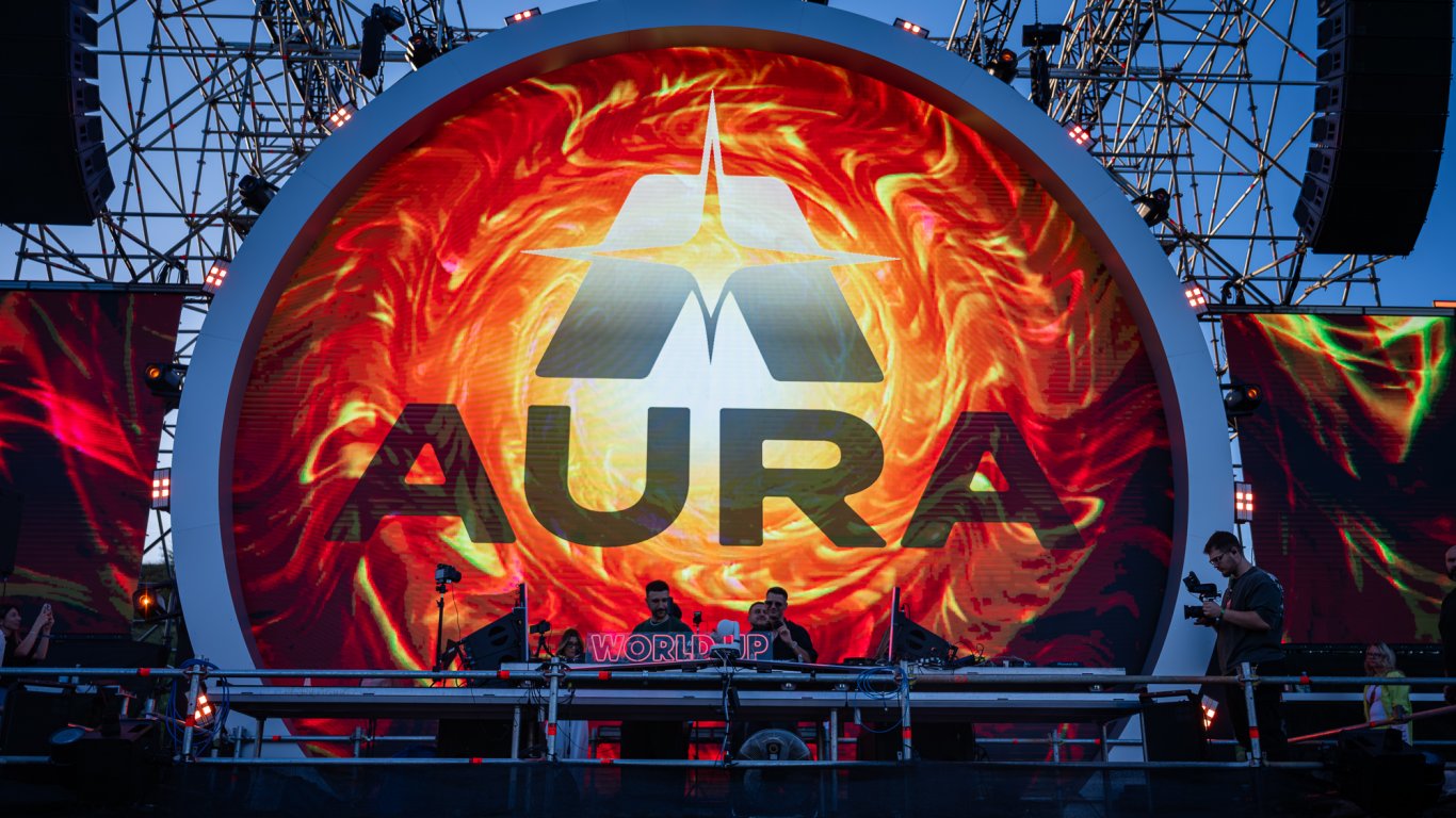 електронно пробуждане: как aura festival преобрази нощна софия