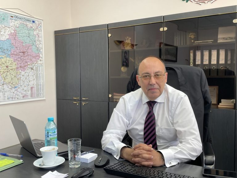 Когато пътят свърши: Сагата за надлеза край Малко Чочовен и цената на институционалното безхаберие