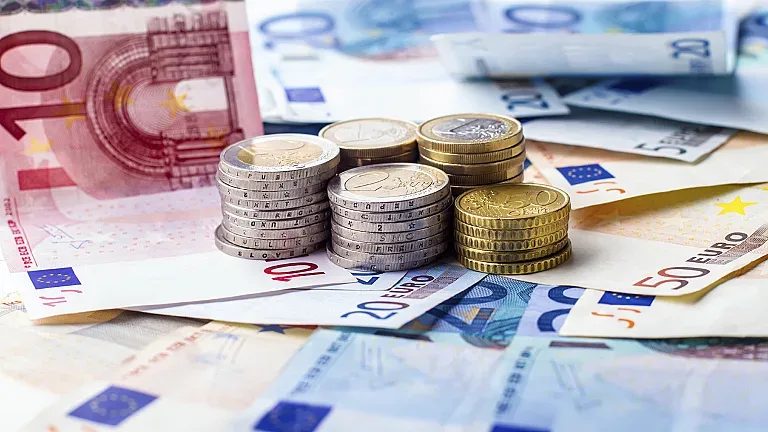 край на „безоплатните“ разходи: държавата затяга контрола над парите