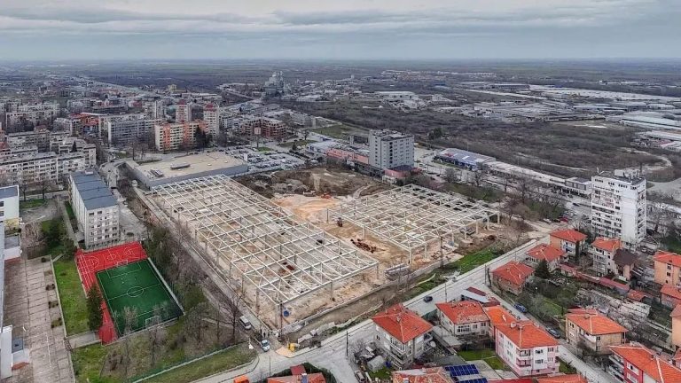 Край на епохата: Ритейл гигант заменя стария винзавод в Асеновград