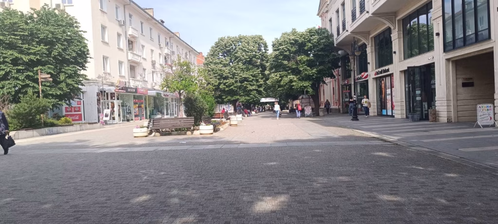 край на хаоса със скутерите в сливен: как строгият контрол промени улиците