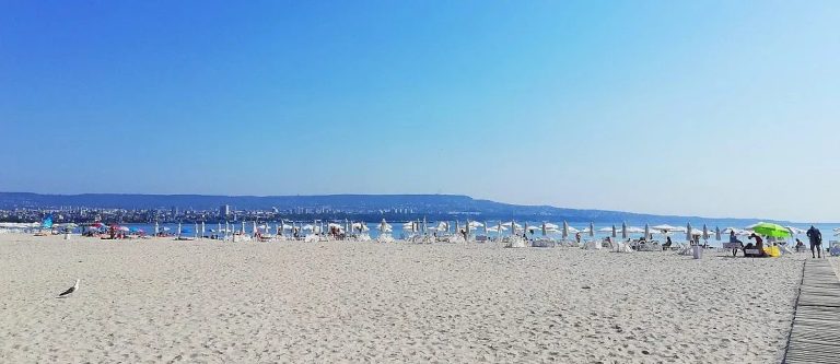 Къде да се гмуркате през лятото? Българските води побеждават Европа!