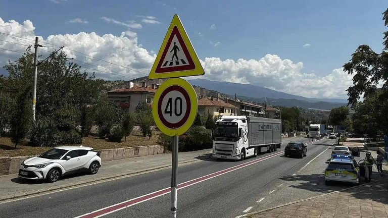 Милиони за химикалки, кръв по пътищата: Абсурдът на българската пътна безопасност