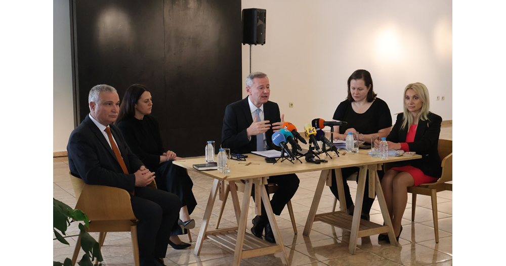 милионни загуби и „царски“ заплати: какво се случва в сърцето на културата