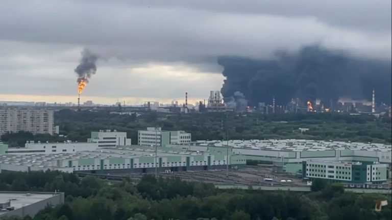 Москва в пламъци: Тревога в югоизточните квартали на руската столица