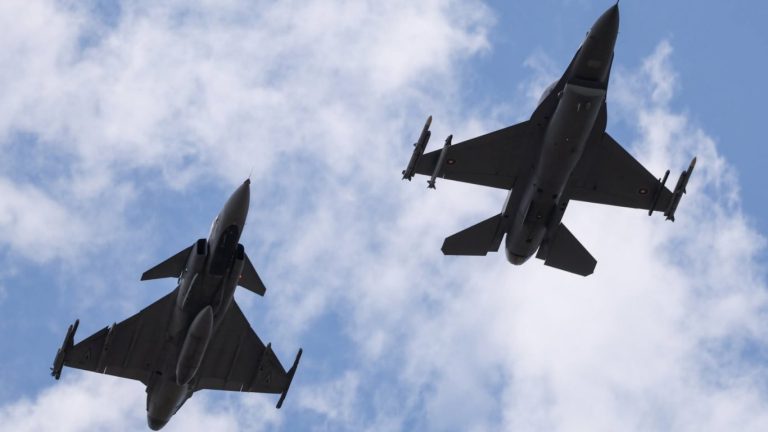 Небето над България: F-16 и Gripen в синхрон за „Тракийски меч 2026“