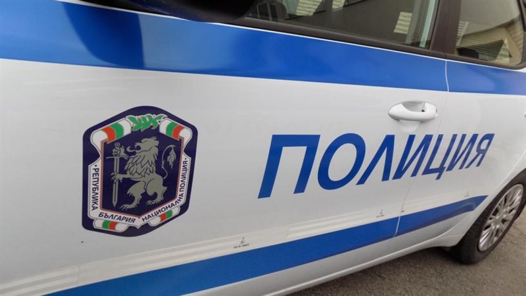 нощен инцидент в русе: алкохолът прати шофьорка право в бетонен стълб