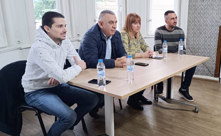 От програмиране до медицина: Как сливенските выпускници търсят пътя си към успеха