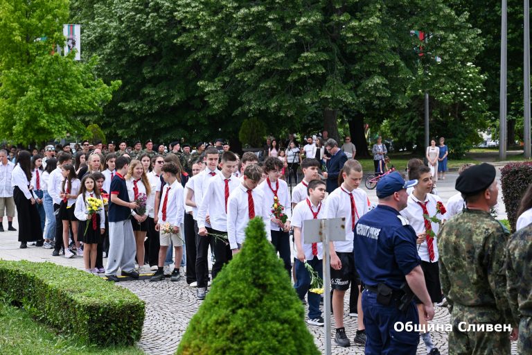 Повече от поет: Сливен се преклони пред вечността на Христо Ботев