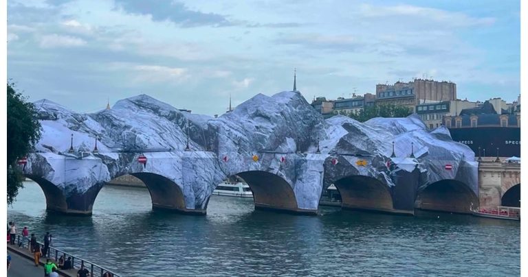 Пон Ньоф се превръща в портал: Почит към Кристо и пътешествие към себе си
