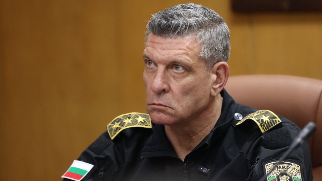 принципите над властта: георги кандев с неочаквано напускане на мвр
