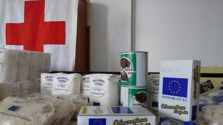 Пълно ръководство за кампанията на БЧК: Кой и как ще получи хранителни помощи в Сливенско през 2026 г.