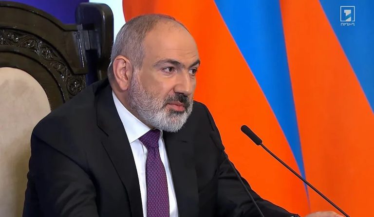 Рисковият завой на Пашинян: Може ли Армения да избяга от сянката на Москва?