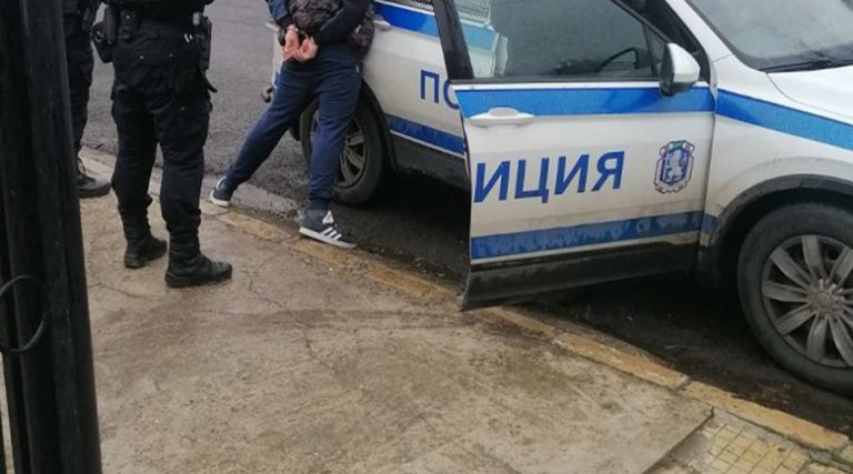 Сливенският „майстор“ на кражби от автомобили най-накрая е зад решетките