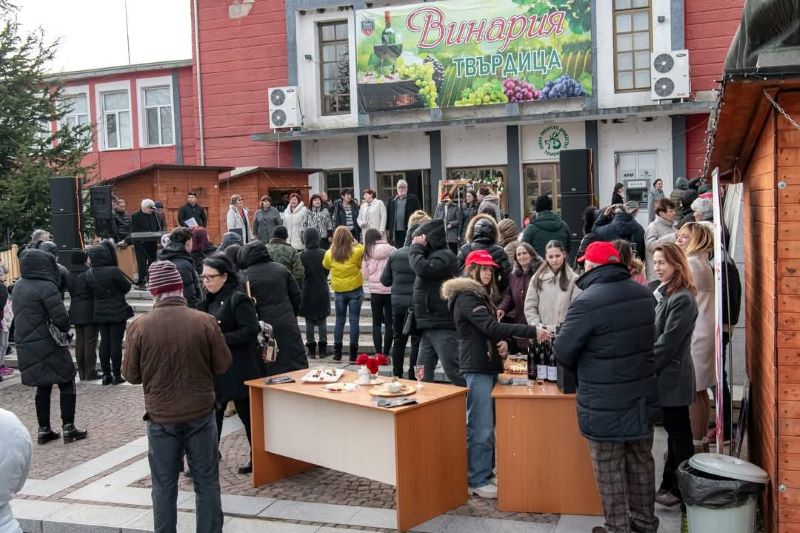 твърдица се превърна в рай за ценителите на виното: празник на вкусовете и традициите