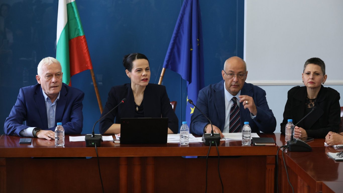 финансовата примка около държавните болници: една банка държи ключа към здравето ни?