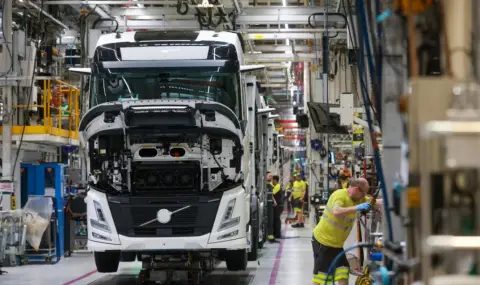 шведска мощ в азия: казахстан се превръща в нов дом за камионите volvo