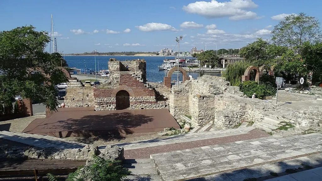 137 лева за трима: реалната сметка от несебър, която затвори устите на хейтърите
