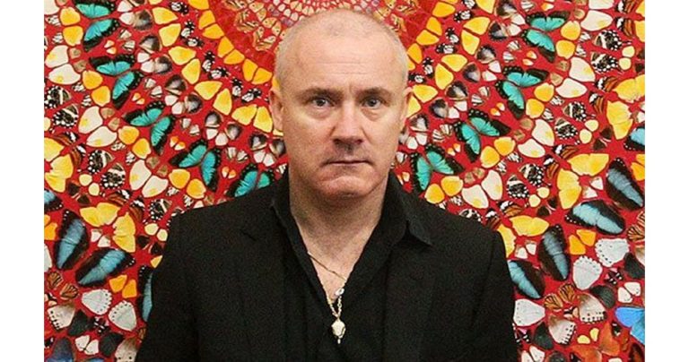 Британският авангард завзема Бургас: От Бийтълс до диамантени черепи