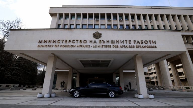 Геополитически шах: Иран изпраща предупреждение до София заради САЩ