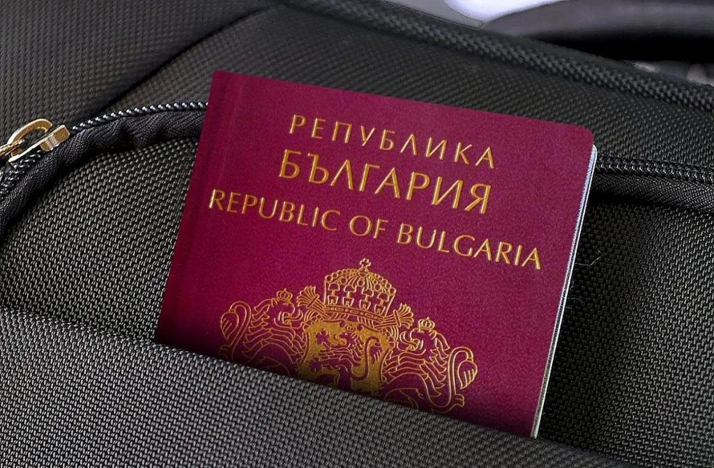 защо милионерите от монако ни завиждат? тайната на българския паспорт