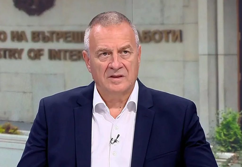 институционален скандал: цветлин йовчев разкрива опасните игри с данни в данс